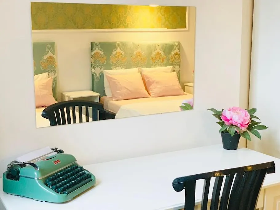 Royal Group Apartment Old City Bukarest