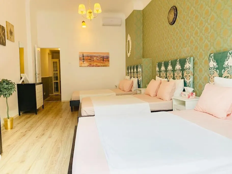 Royal Group Apartment Old City Bukarest